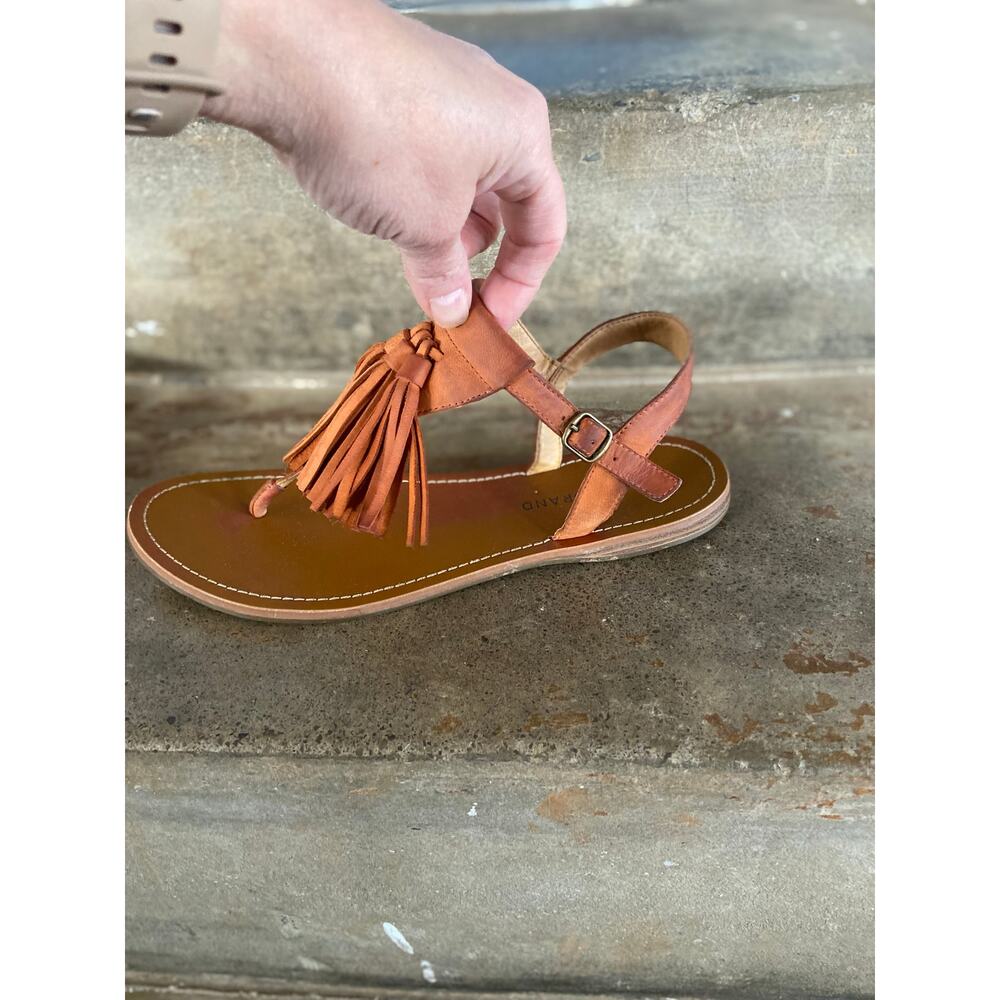 Lucky Brand tan leather tasseled thong flat sandal - Picture 3 of 7